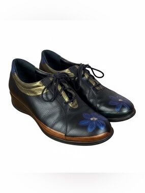 Astore Leather Black and Gold Shoes Sneaker with Floral Design Sz EU36